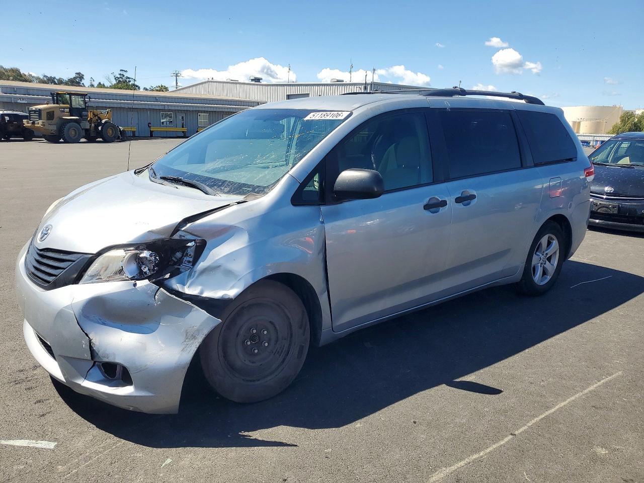 2014 TOYOTA SIENNA