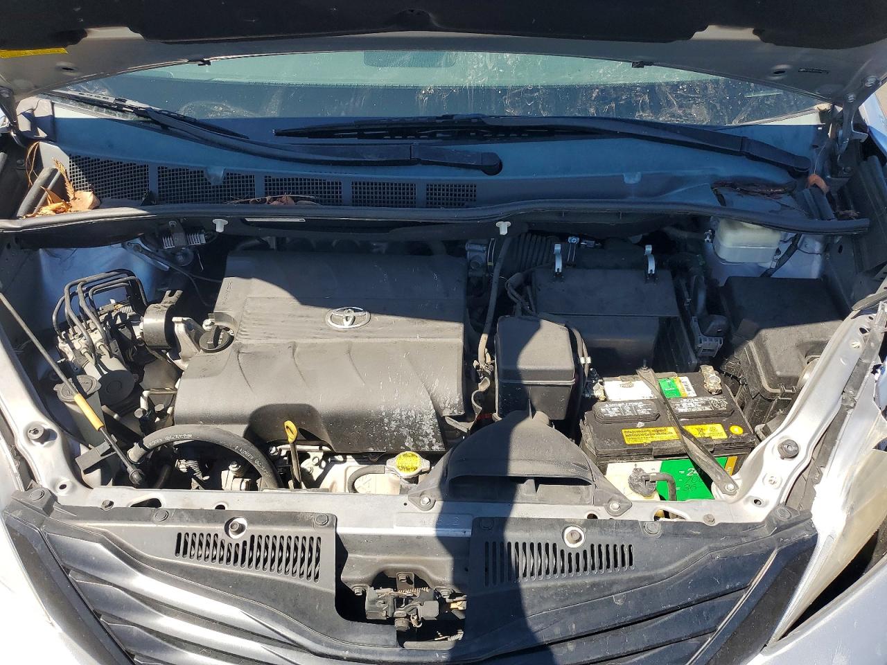 2014 TOYOTA SIENNA L 7-PASSENGER photo 21