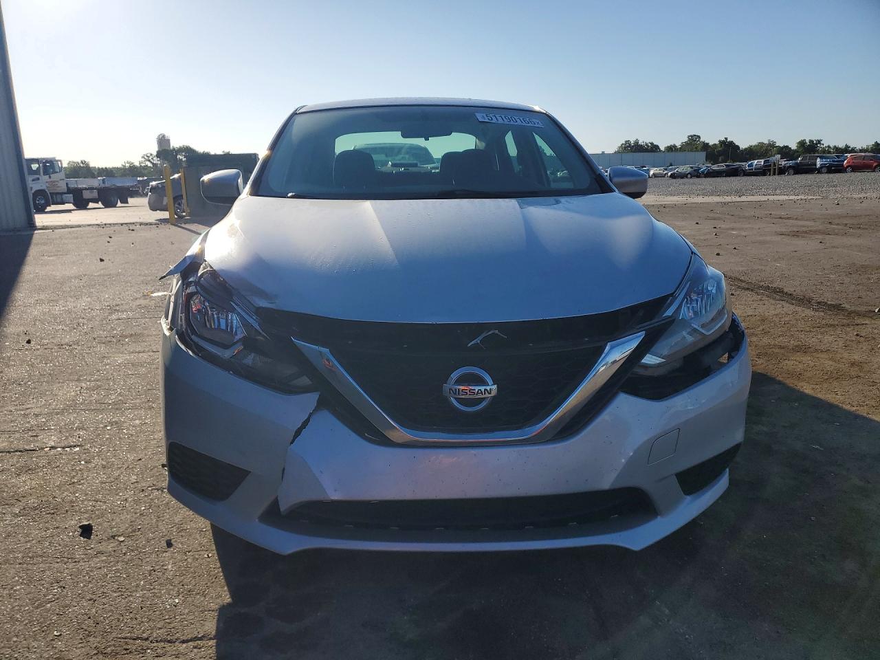 2017 NISSAN SENTRA S photo 5