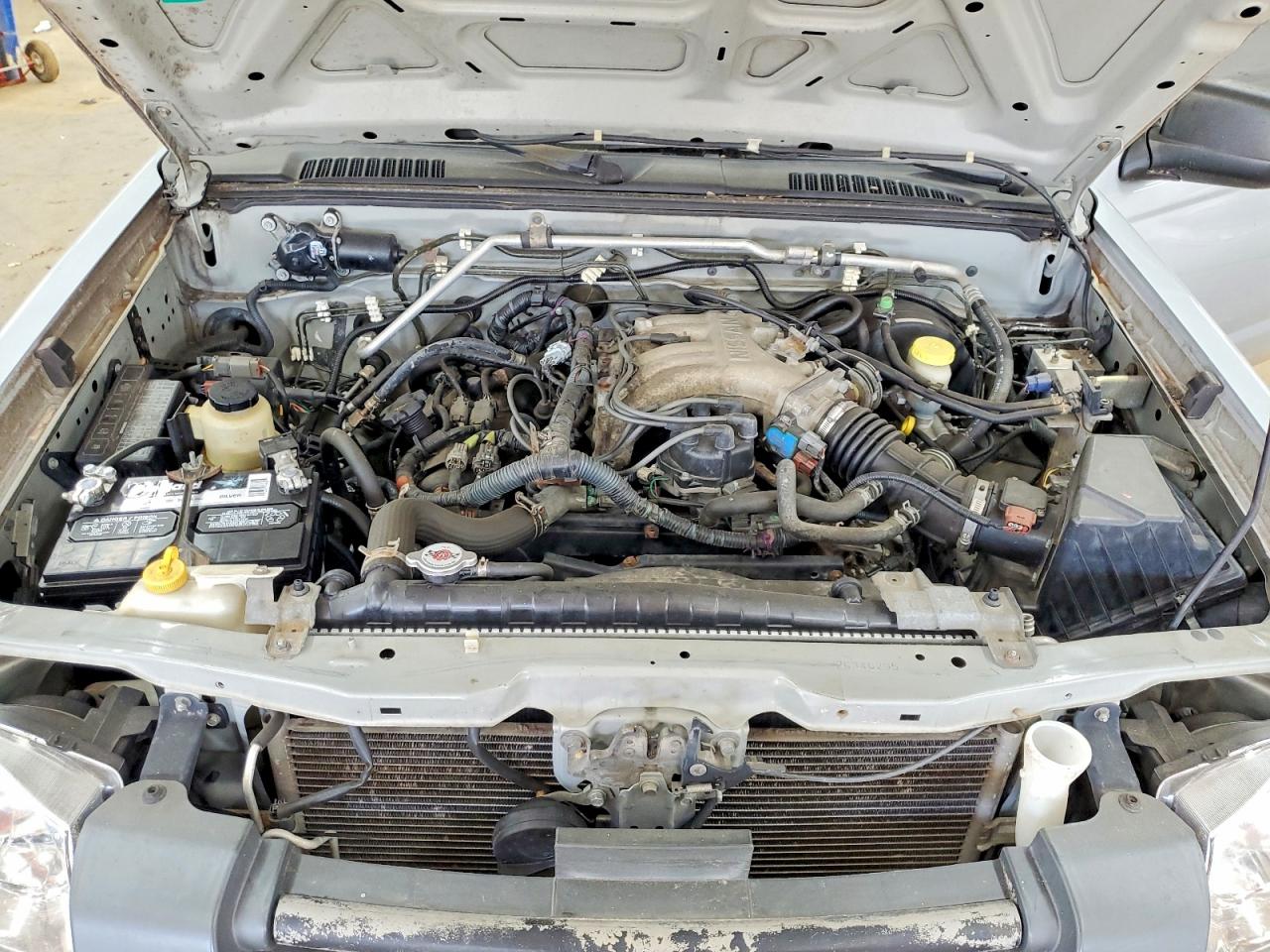 2002 NISSAN FRONTIER photo 11