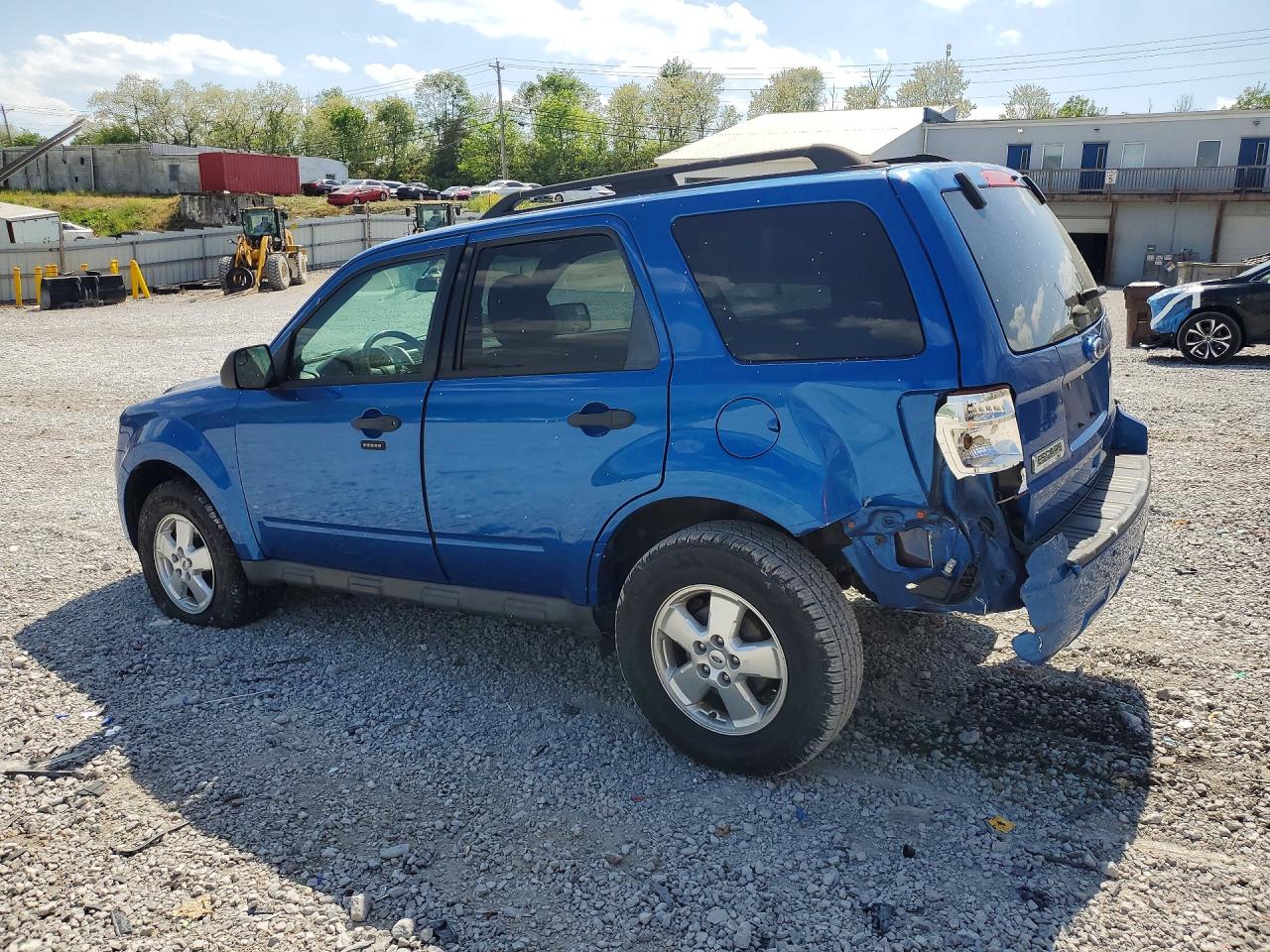 2012 FORD ESCAPE XLT photo 4