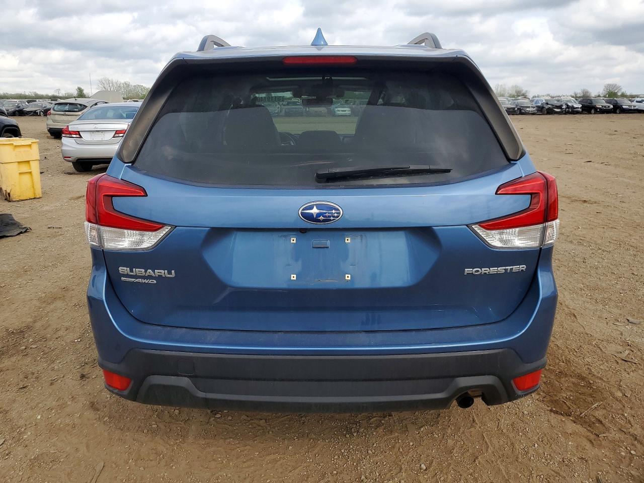 2021 SUBARU FORESTER PREMIUM photo 16
