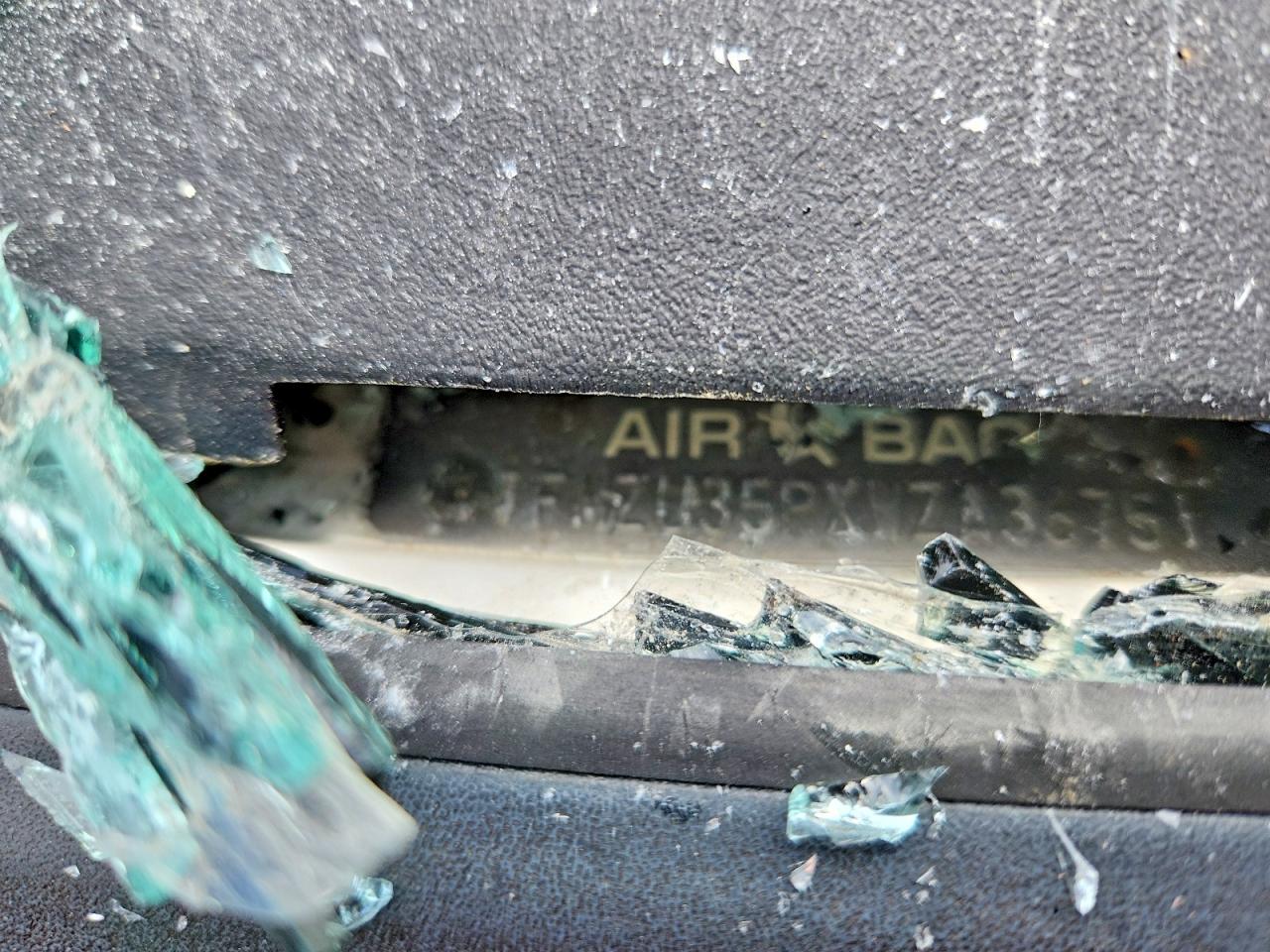 1998 FORD EXPLORER photo 13