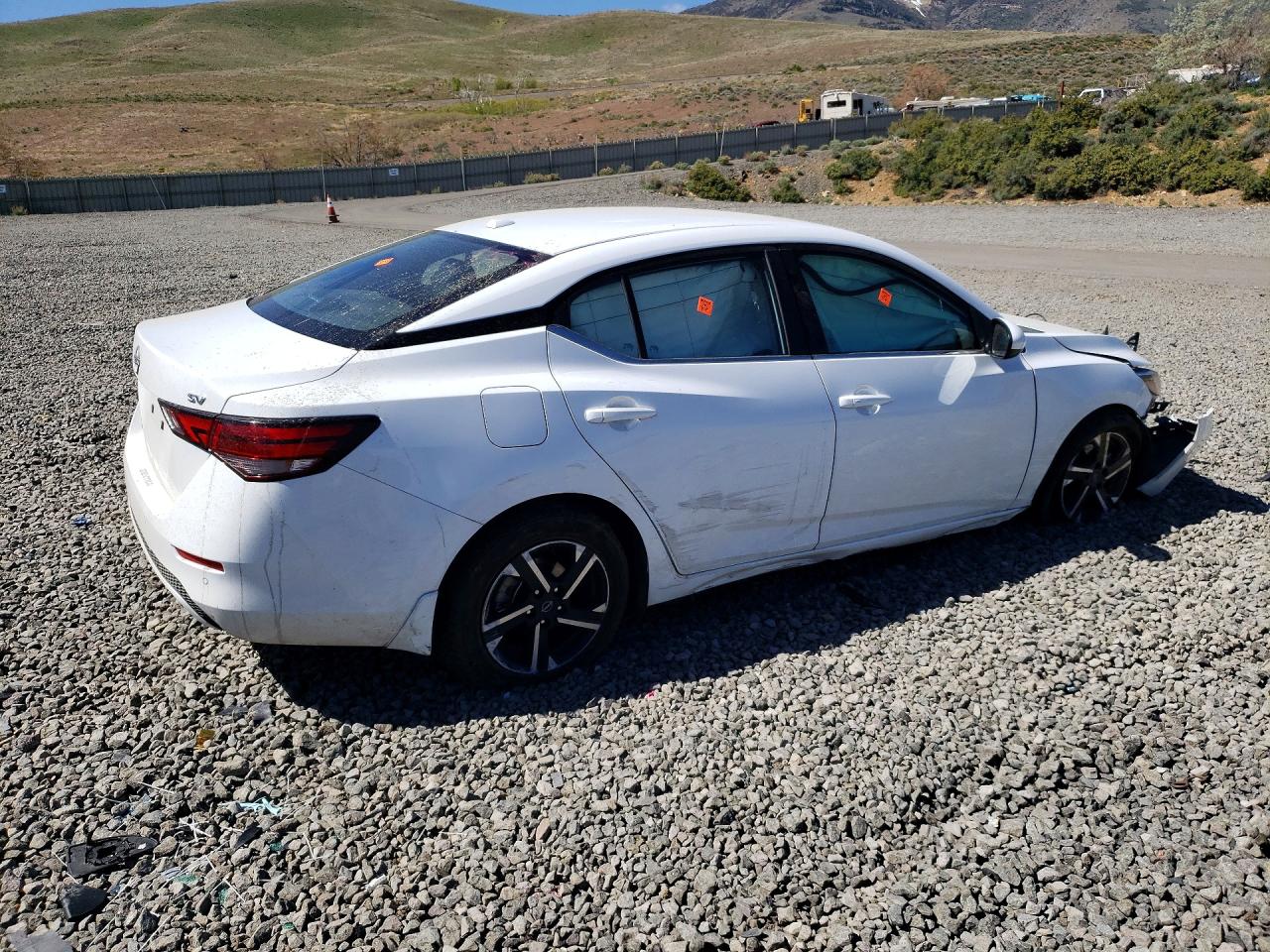 2024 NISSAN SENTRA SV photo 5