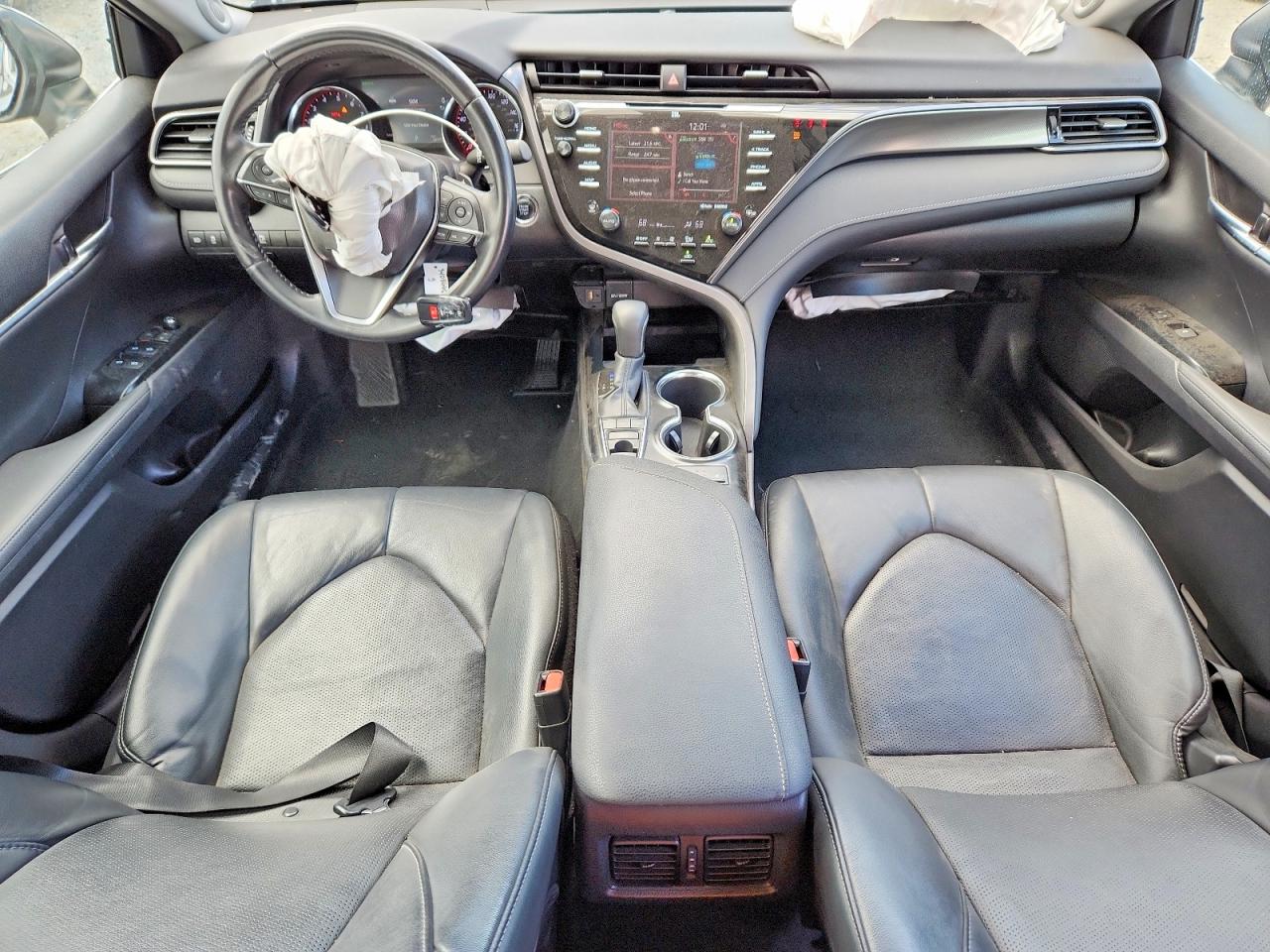 2019 TOYOTA CAMRY XSE V6 photo 15