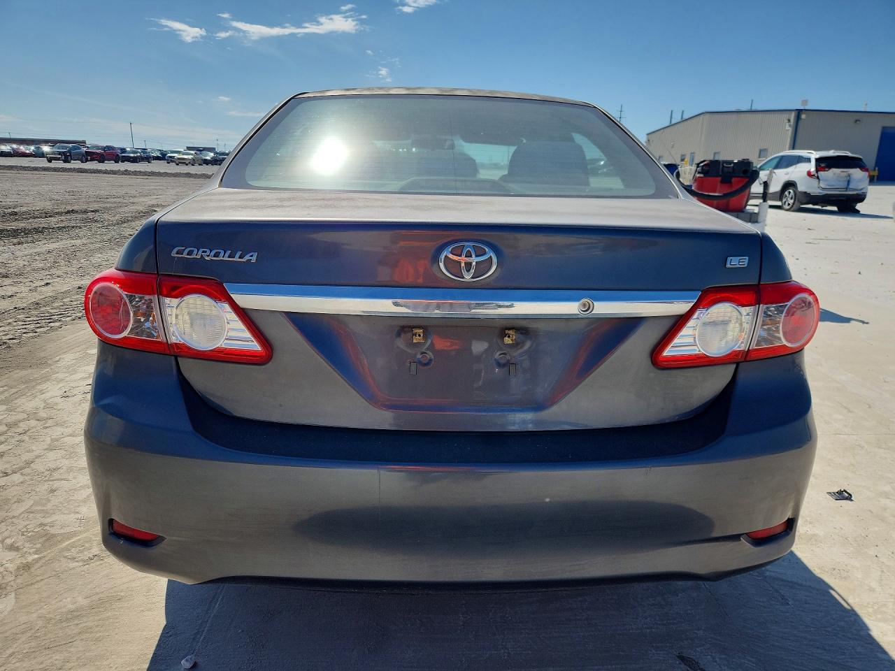 2012 TOYOTA COROLLA LE photo 16
