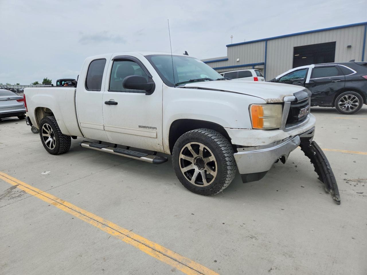 2011 GMC SIERRA C1500 SL photo 4