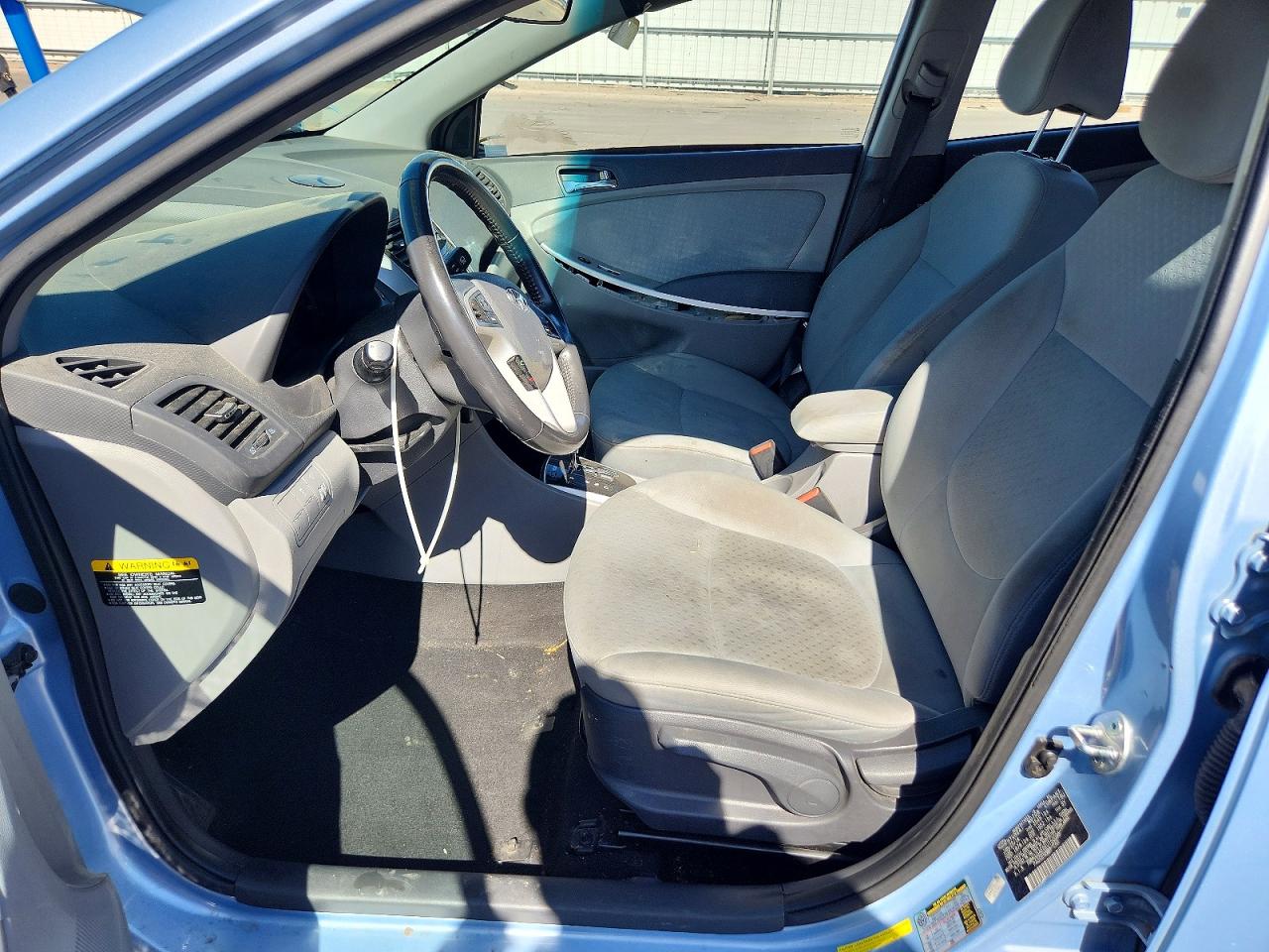 2014 HYUNDAI ACCENT SE photo 13