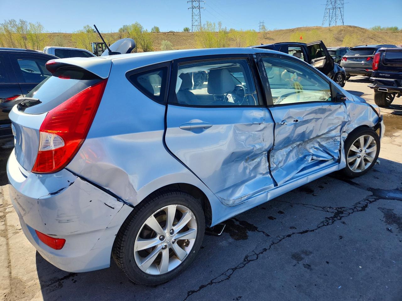 2014 HYUNDAI ACCENT SE photo 5