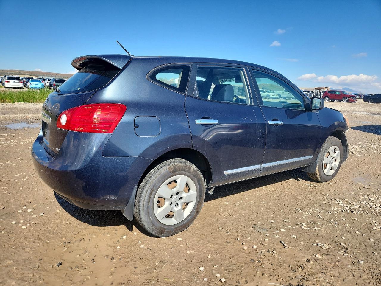 2013 NISSAN ROGUE S photo 7