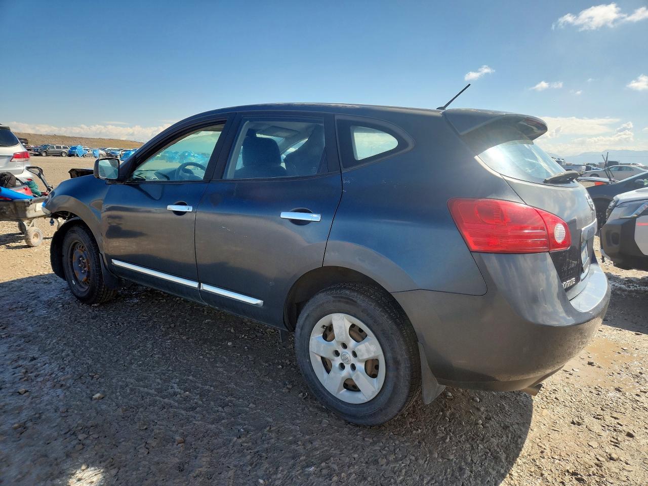 2013 NISSAN ROGUE S photo 4