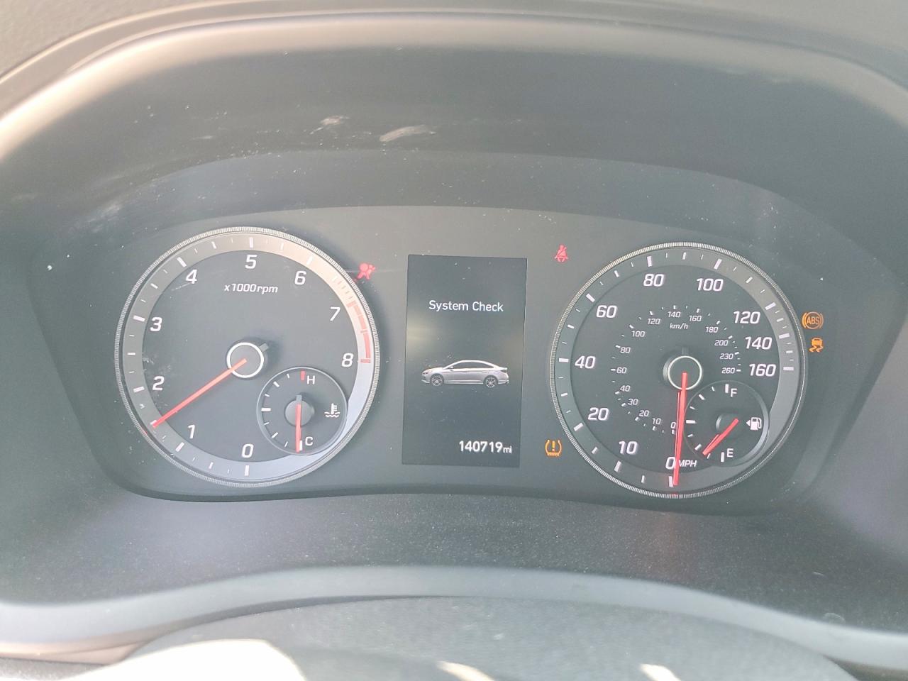 2018 HYUNDAI SONATA SPORT photo 9