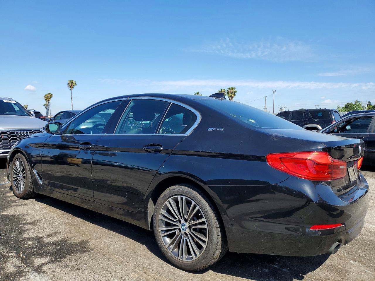 2019 BMW 530E photo 3