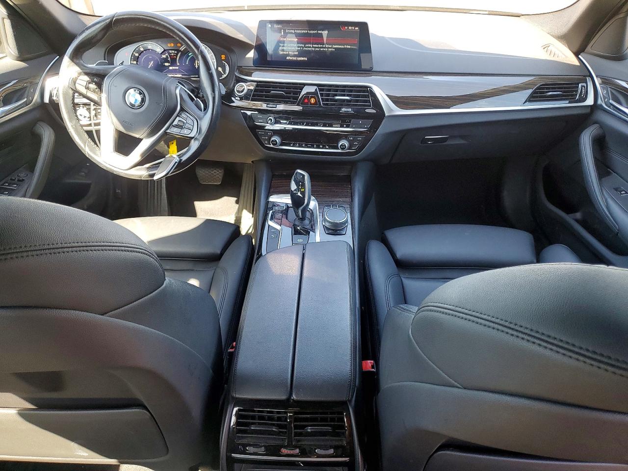 2019 BMW 530E photo 15