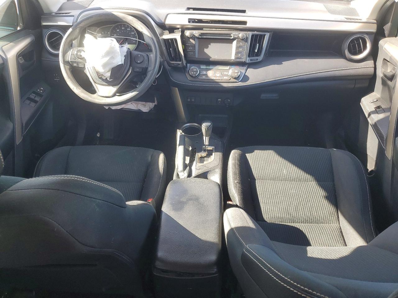 2013 TOYOTA RAV4 XLE photo 15