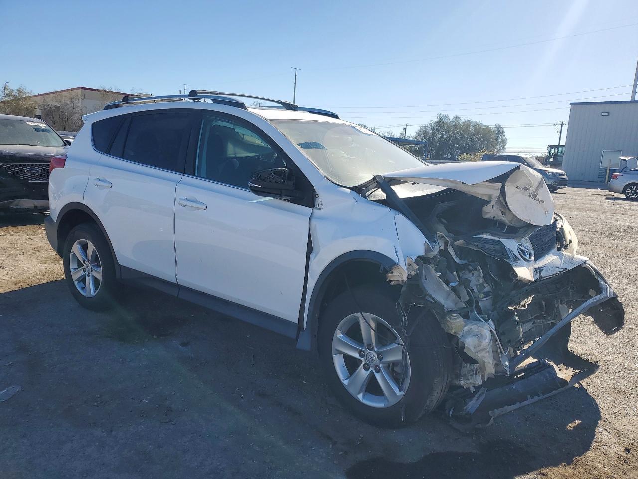 2013 TOYOTA RAV4 XLE photo 7