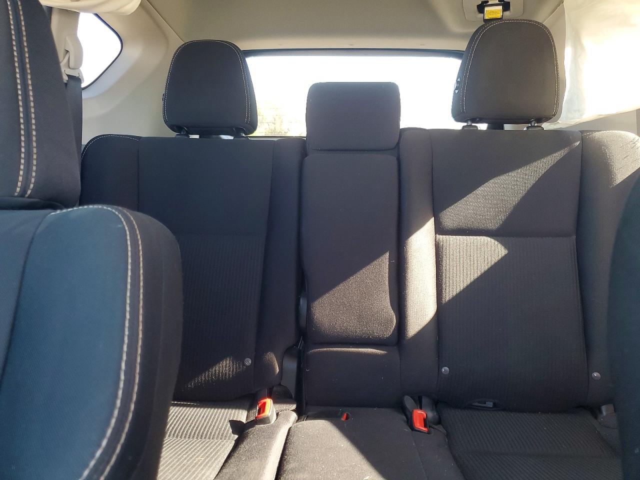 2013 TOYOTA RAV4 XLE photo 19
