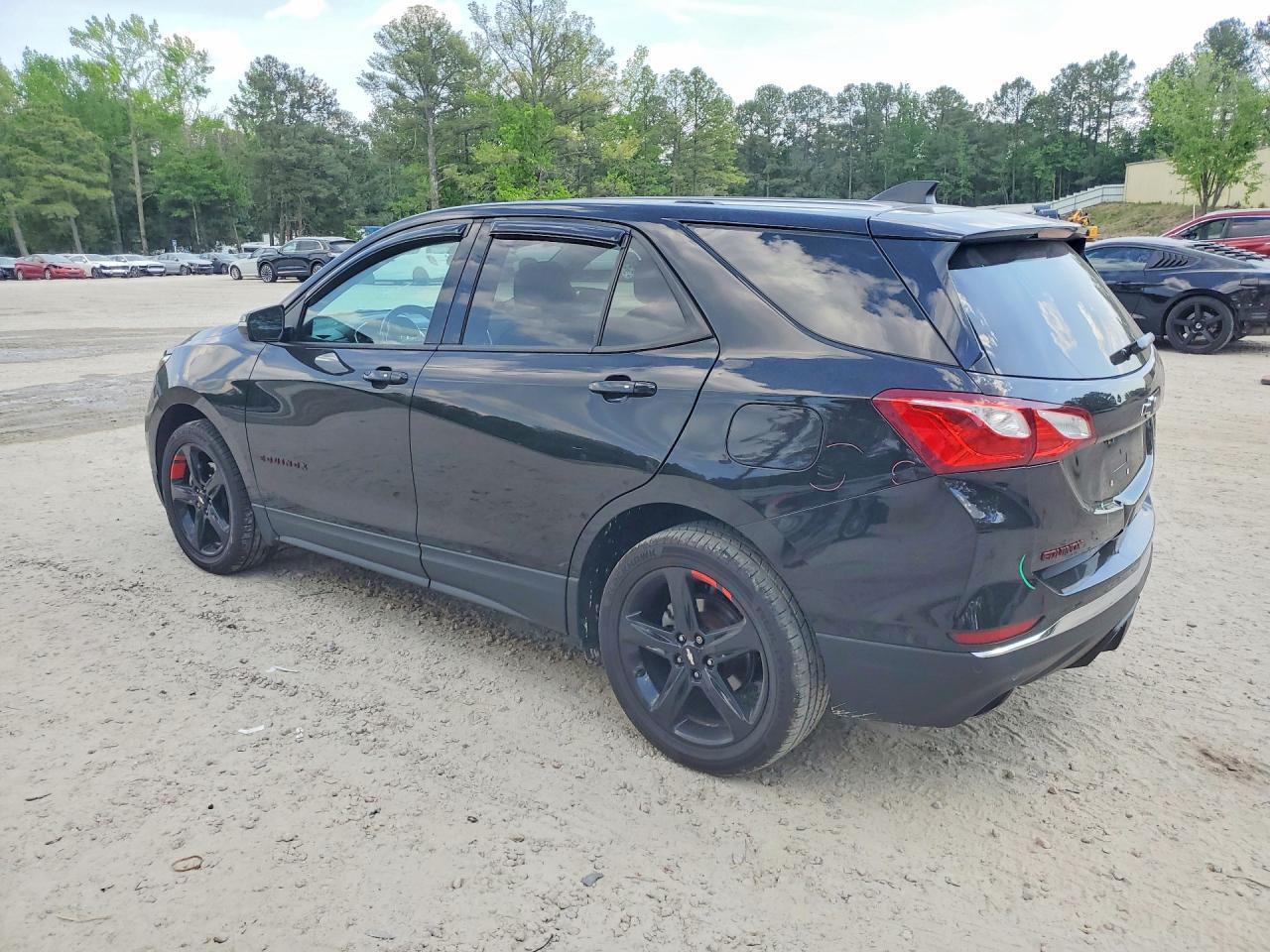 2019 CHEVROLET EQUINOX LT photo 3
