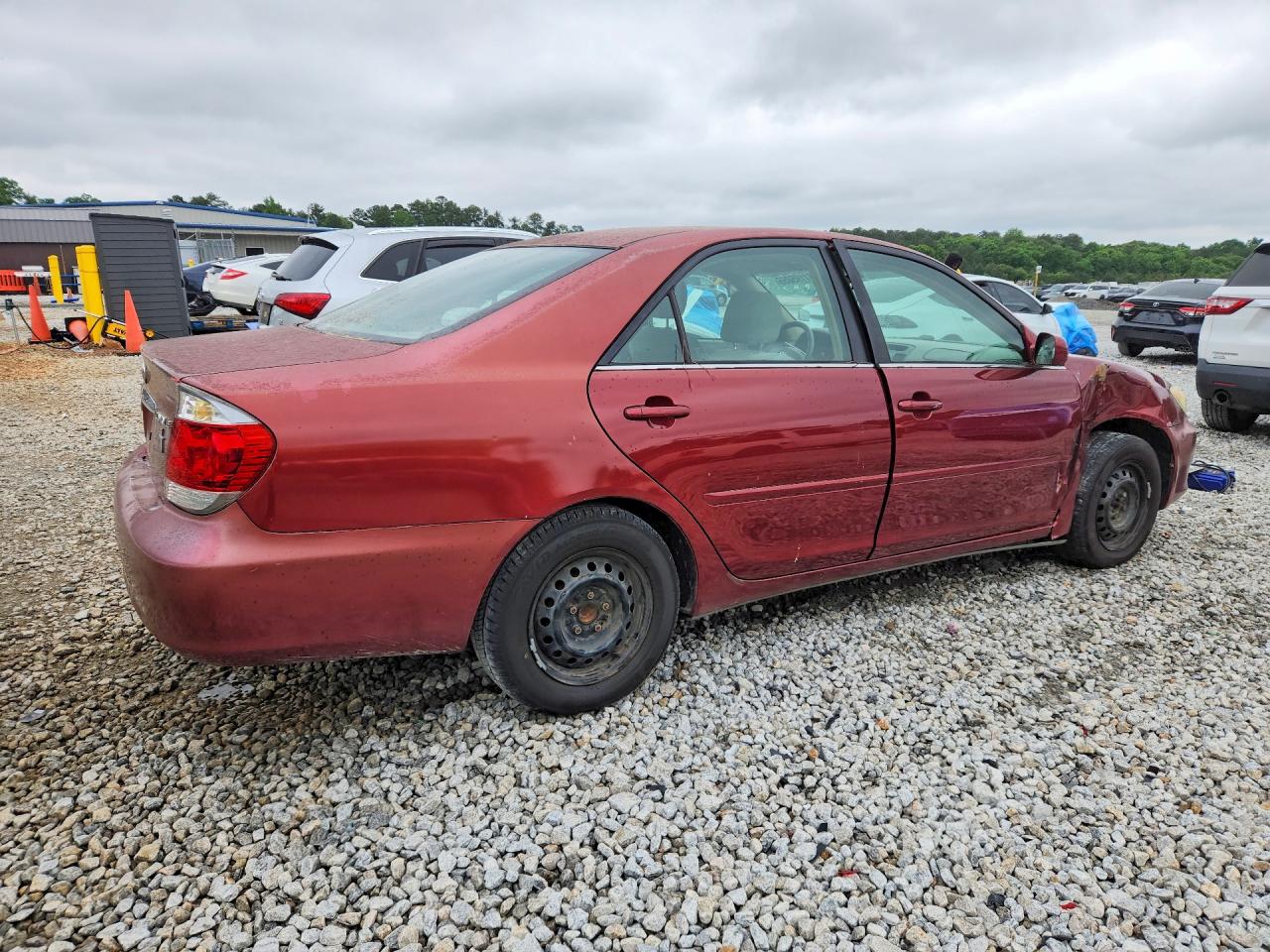 2006 TOYOTA CAMRY LE photo 7