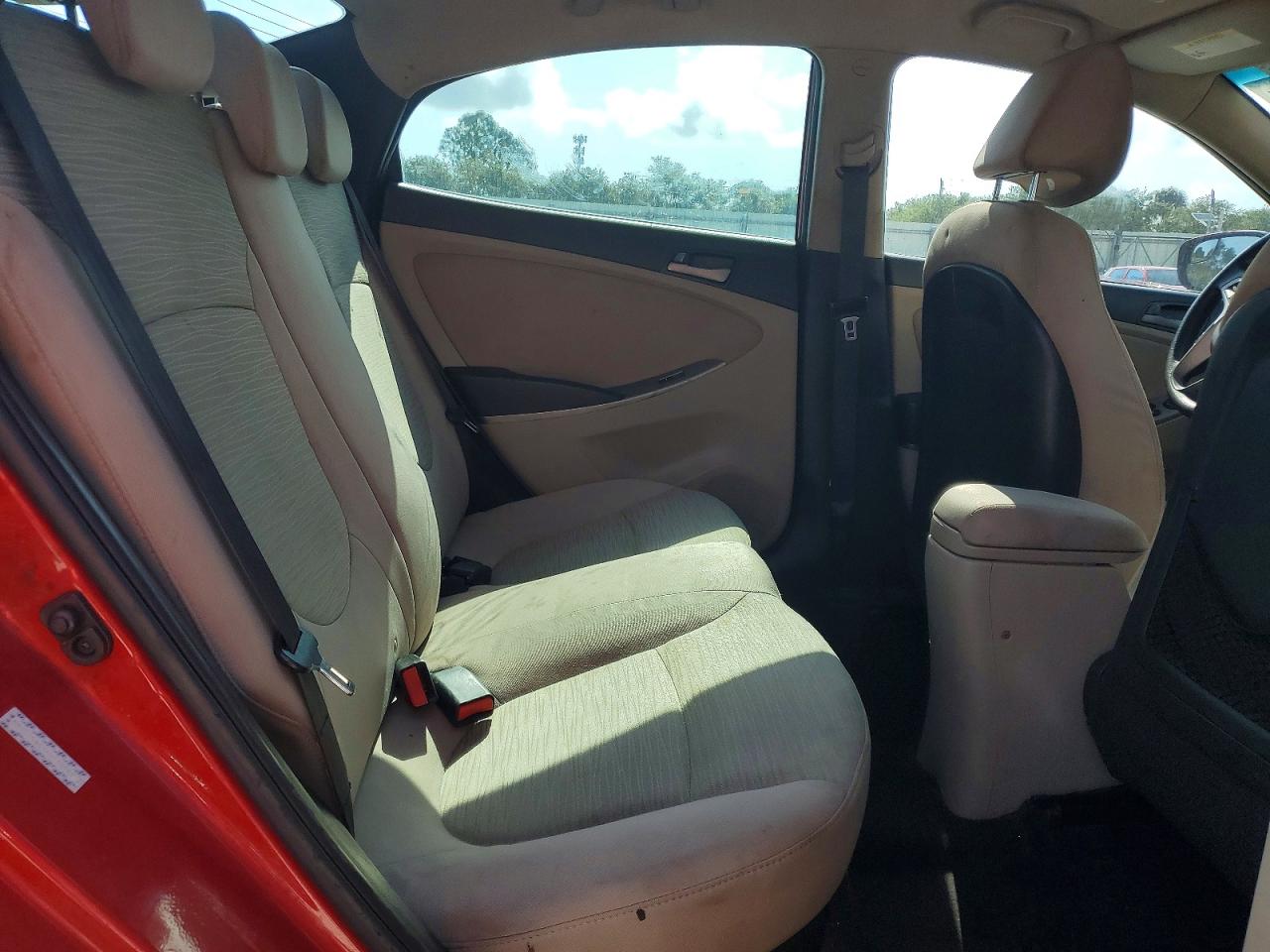 2016 HYUNDAI ACCENT SE photo 10