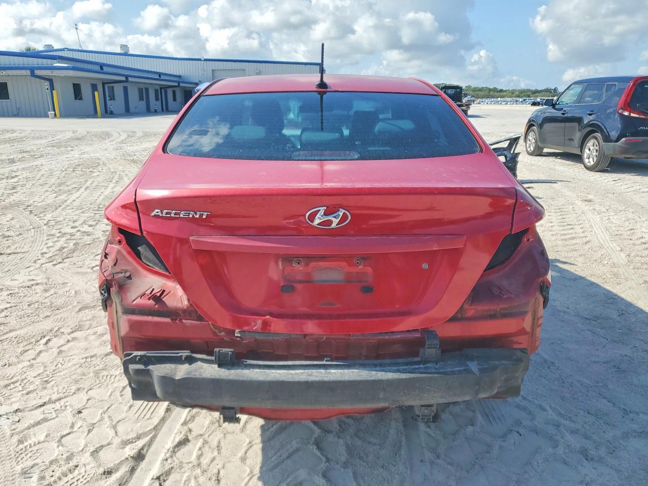2016 HYUNDAI ACCENT SE photo 6