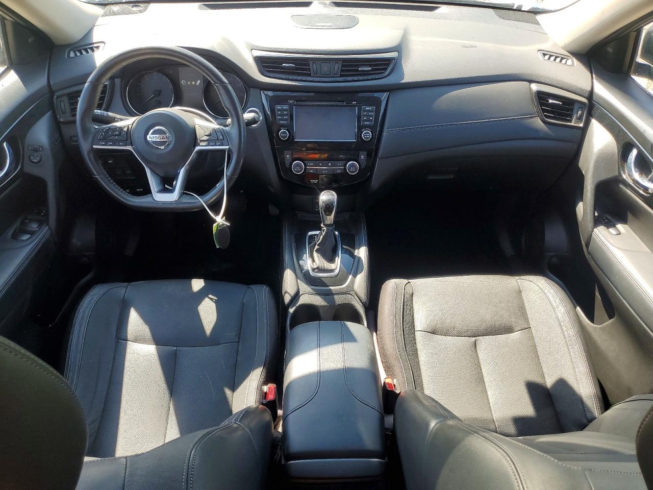 2017 NISSAN ROGUE SL photo 15