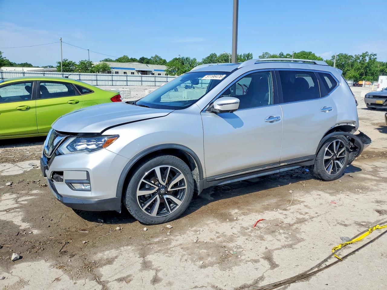 2017 NISSAN ROGUE