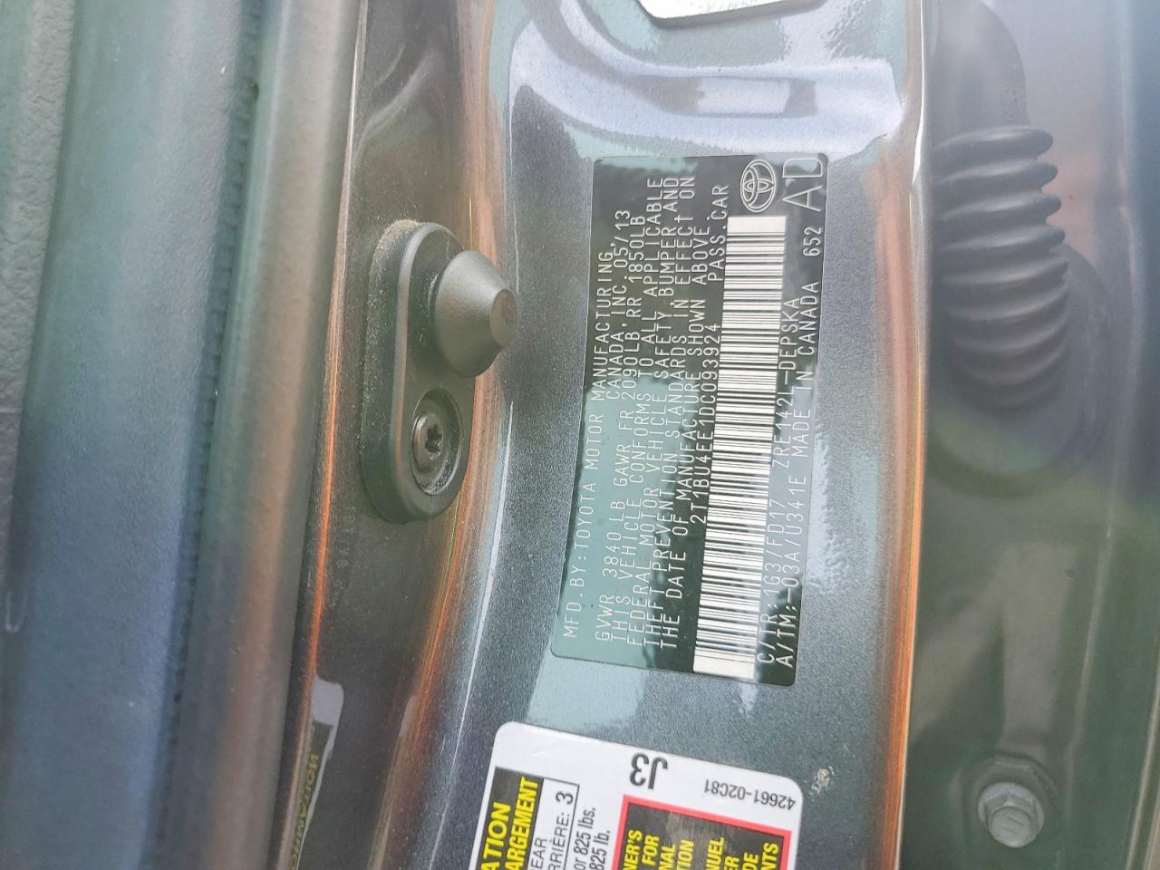 2013 TOYOTA COROLLA S photo 12