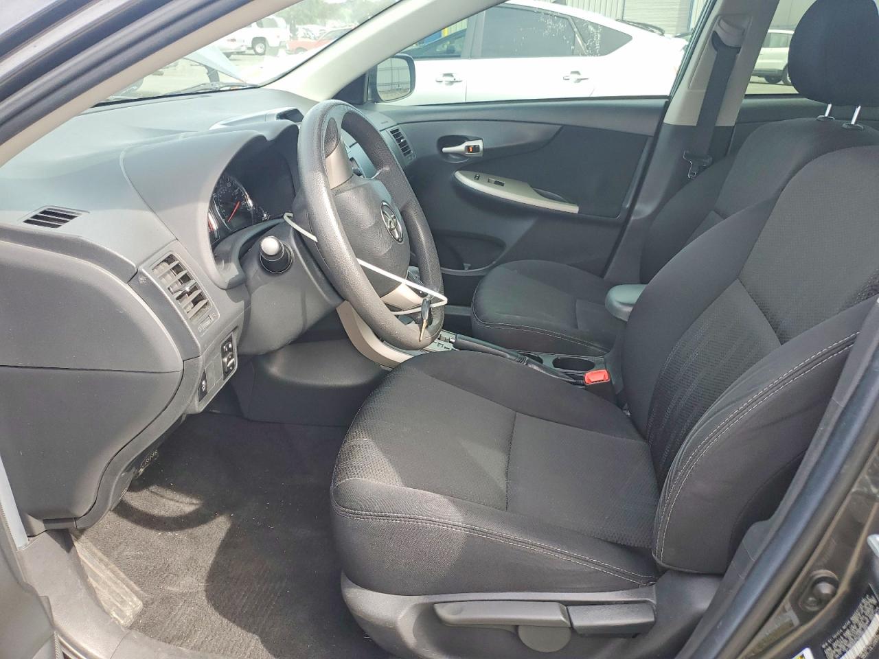 2013 TOYOTA COROLLA S photo 7