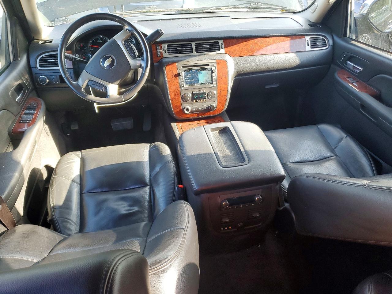 2009 CHEVROLET AVALANCHE C1500 LTZ photo 22