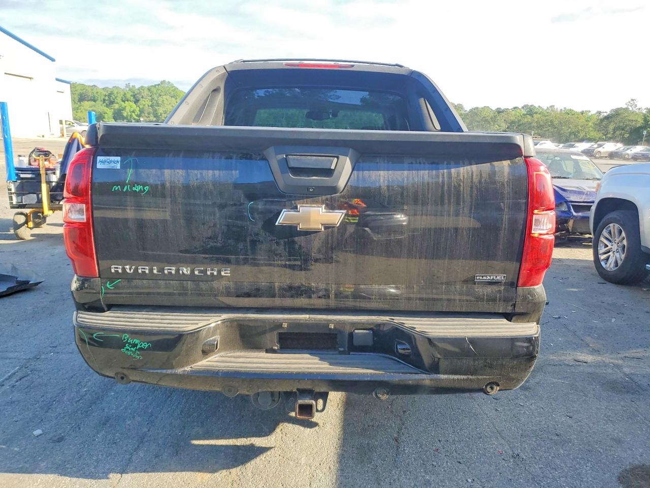 2009 CHEVROLET AVALANCHE C1500 LTZ photo 16