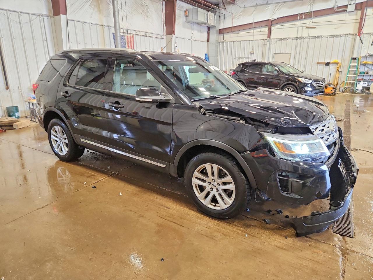 2018 FORD EXPLORER XLT photo 7