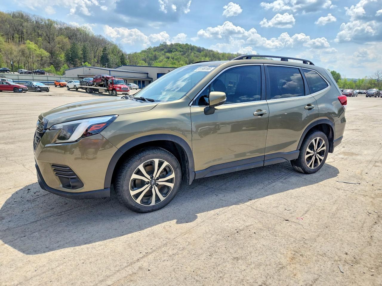 2022 SUBARU FORESTER