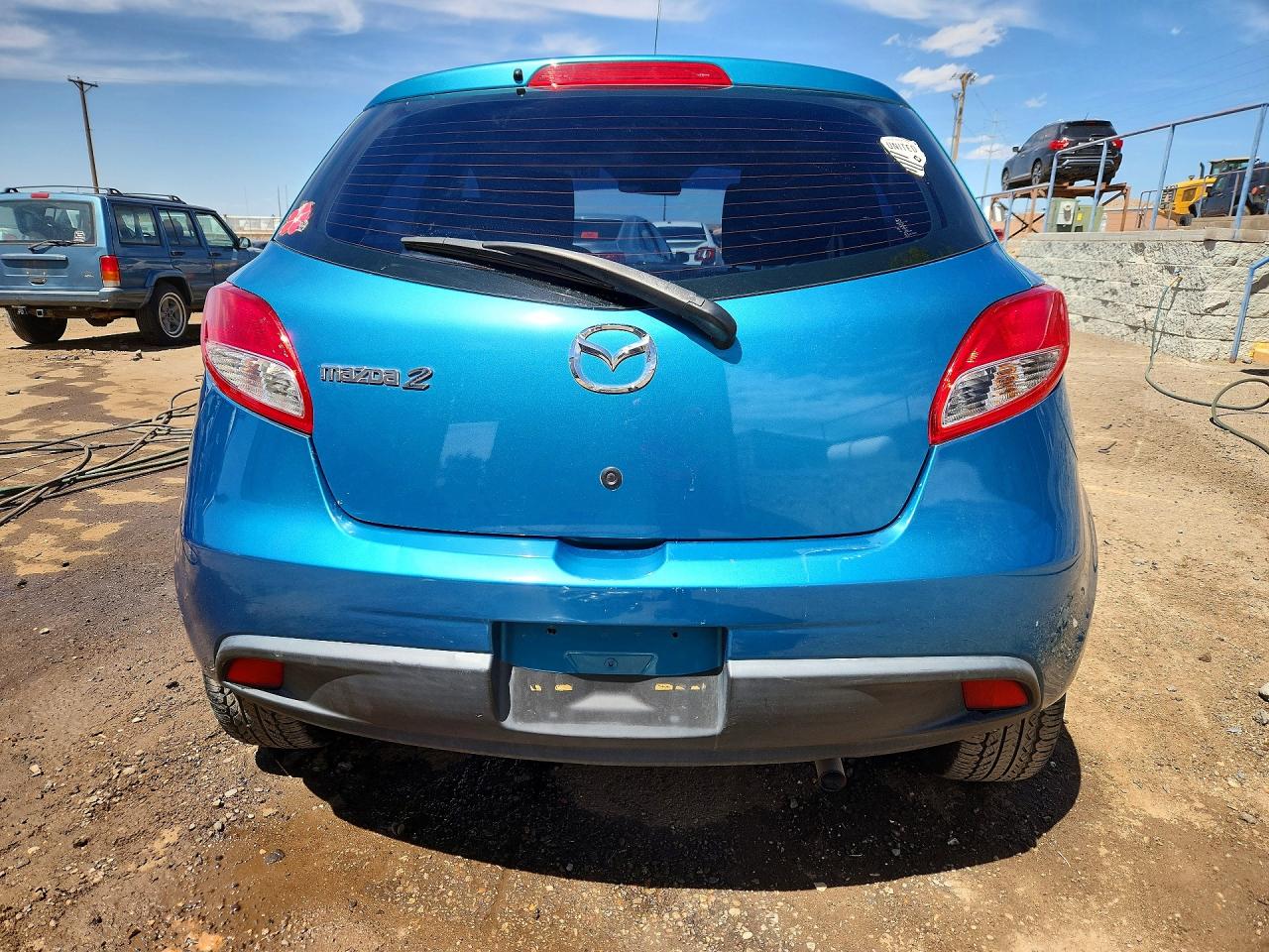2012 MAZDA MAZDA2 photo 11