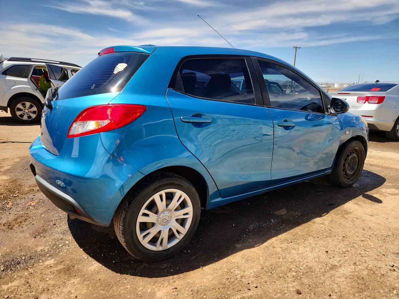 2012 MAZDA MAZDA2 photo 5
