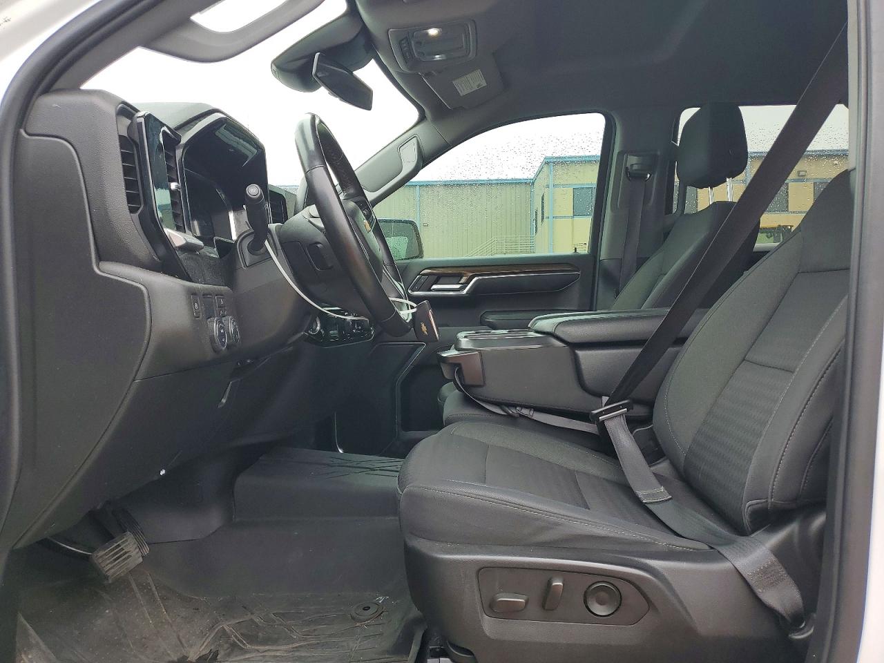 2023 CHEVROLET SILVERADO C1500 LT photo 13