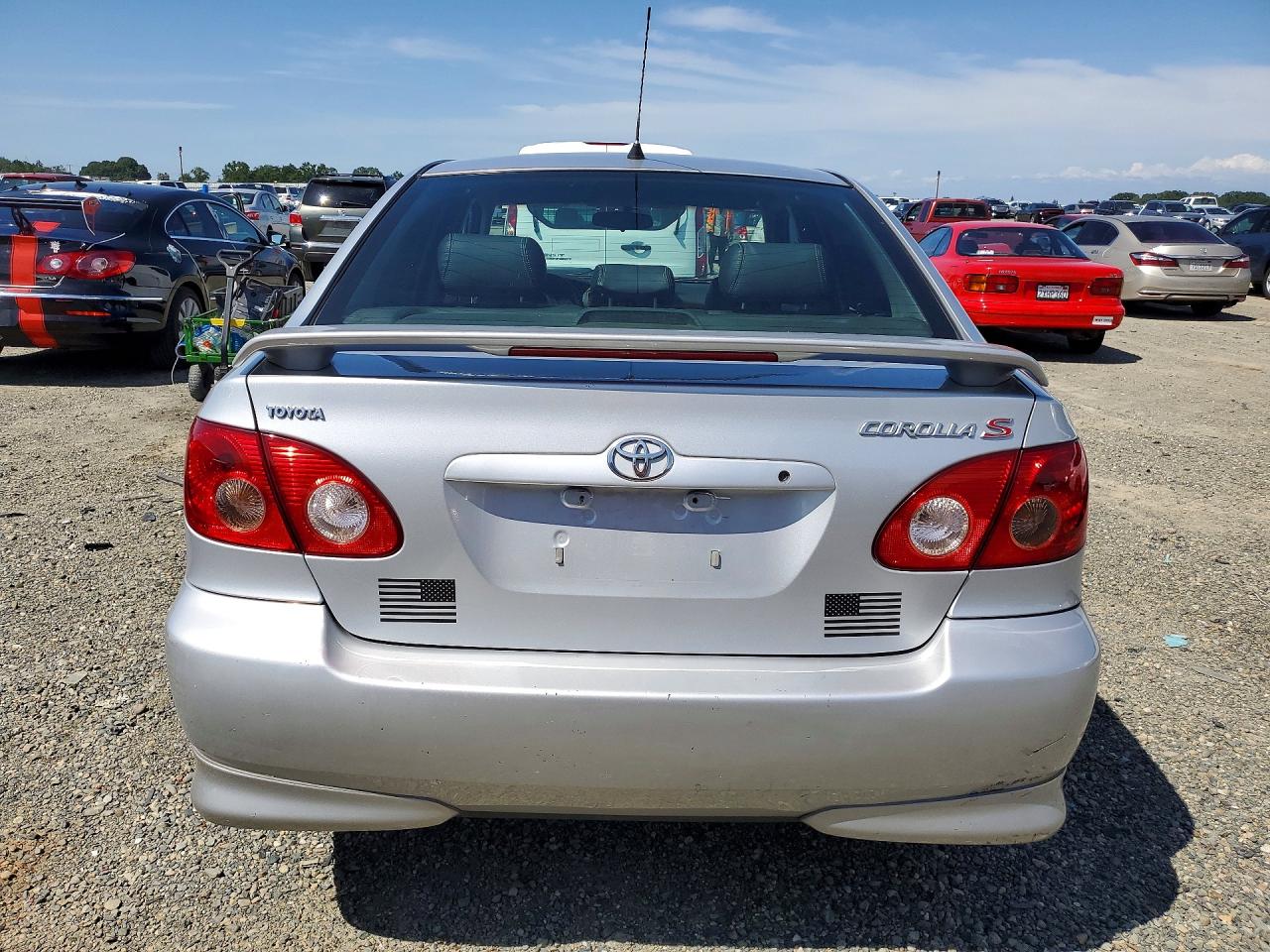 2005 TOYOTA COROLLA S photo 11