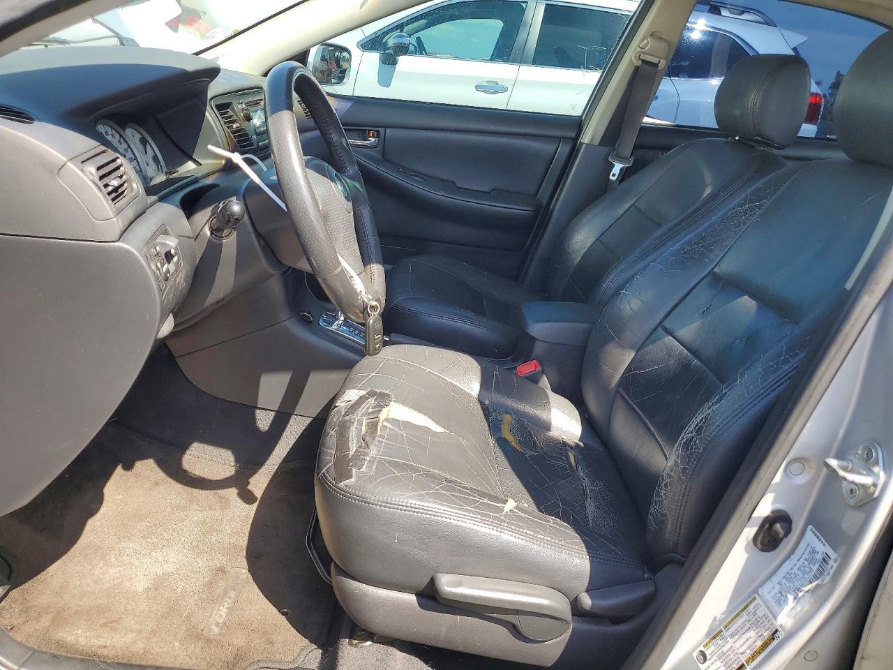 2005 TOYOTA COROLLA S photo 13