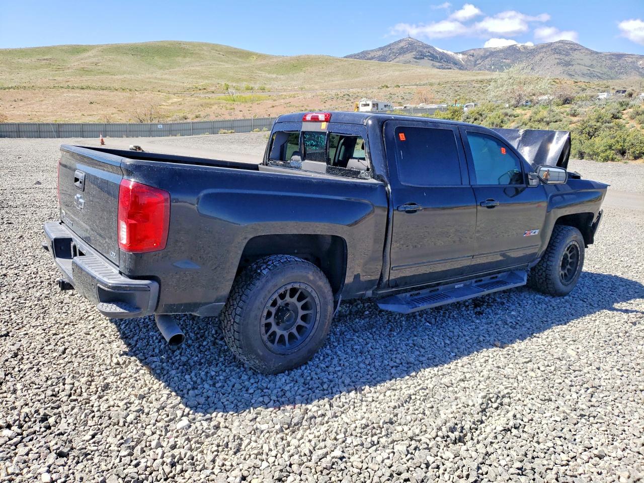 2018 CHEVROLET SILVERADO K1500 LTZ photo 3