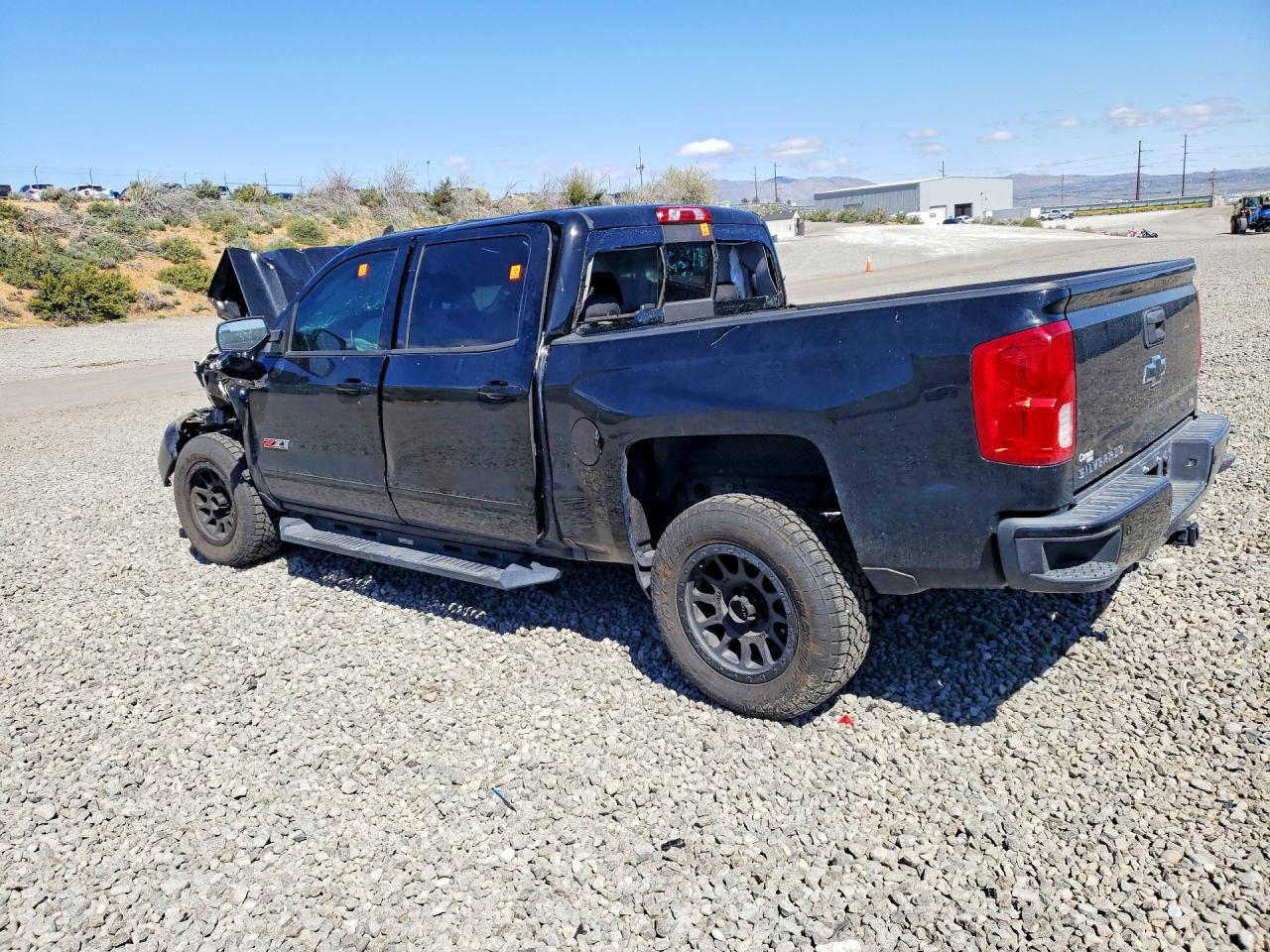 2018 CHEVROLET SILVERADO K1500 LTZ photo 2