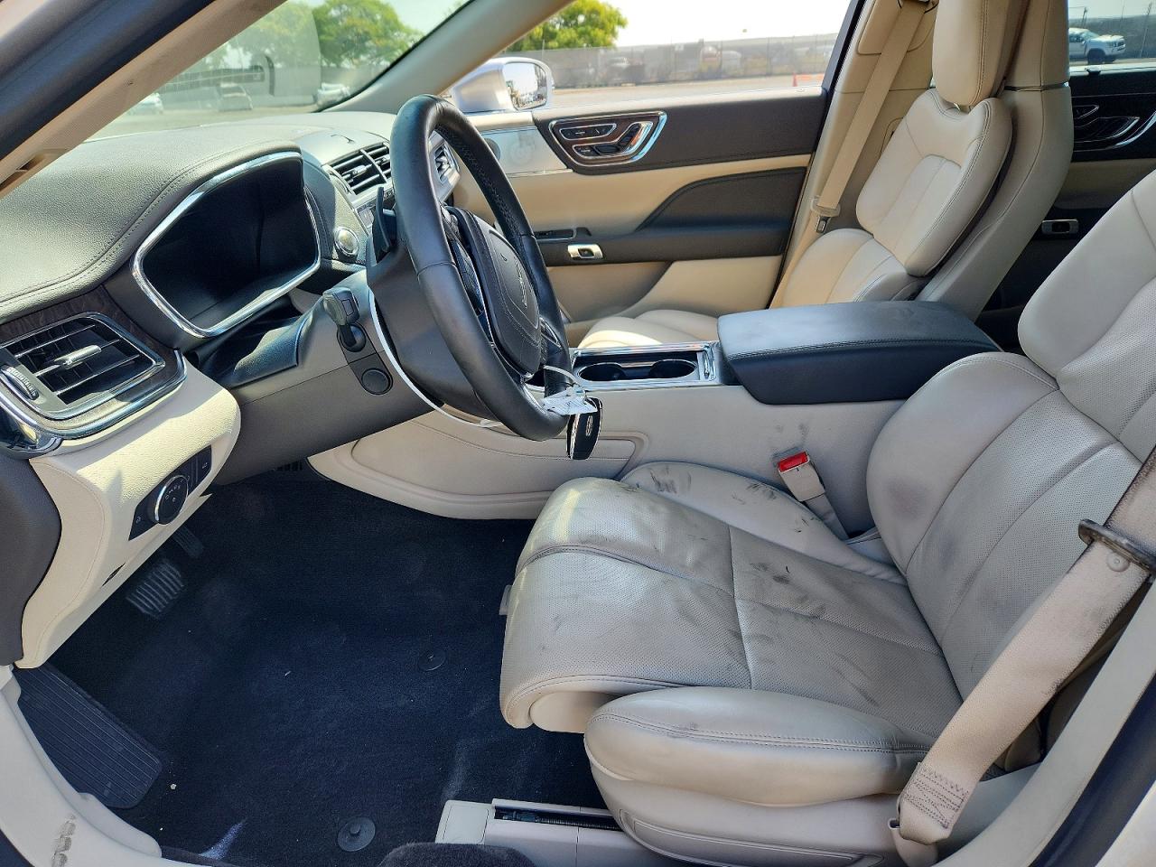 2017 LINCOLN CONTINENTAL RESERVE photo 13