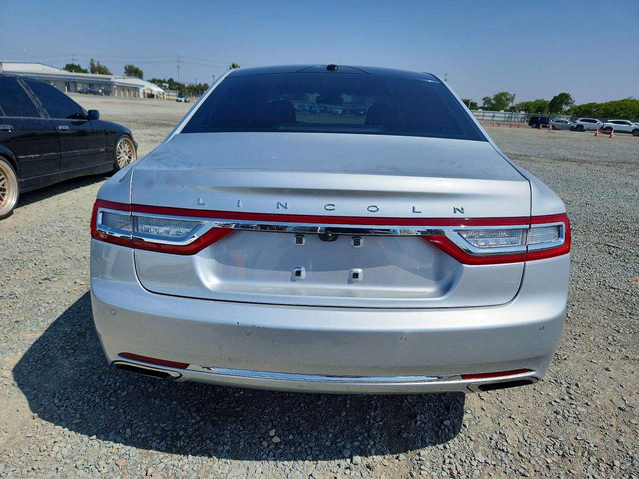 2017 LINCOLN CONTINENTAL RESERVE photo 11