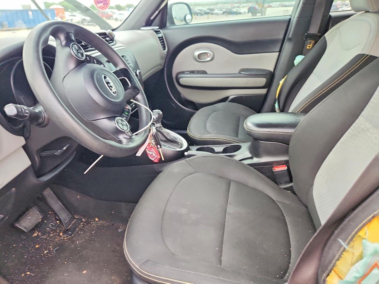 2014 KIA SOUL + photo 13