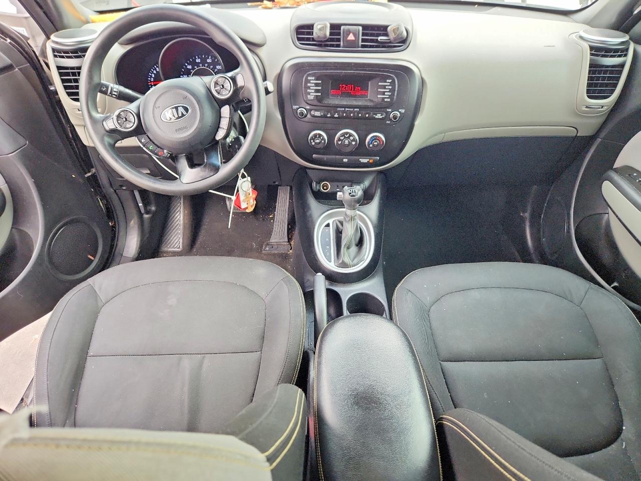 2014 KIA SOUL + photo 15