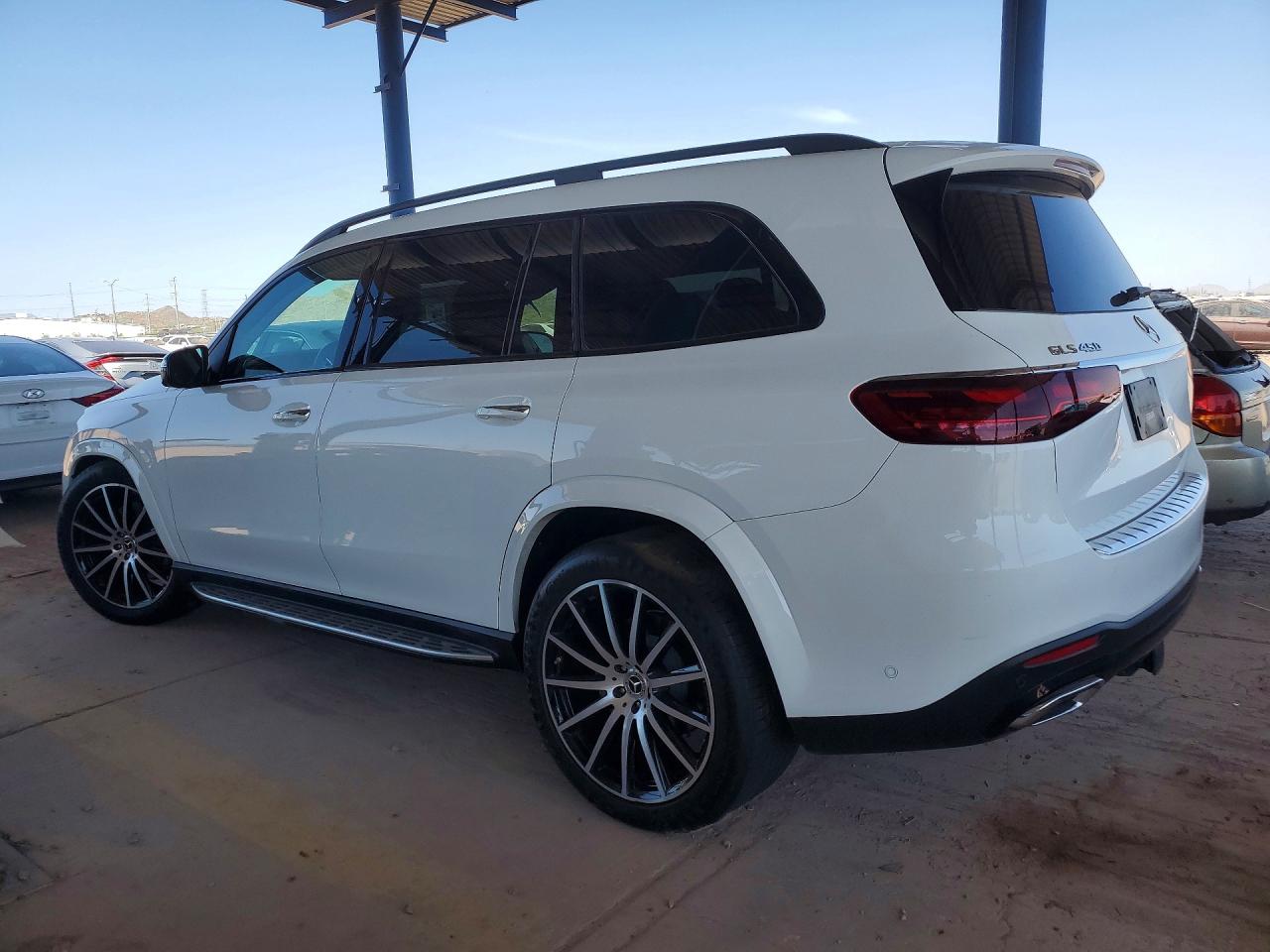 2024 MERCEDES-BENZ GLS 450 4MATIC photo 4