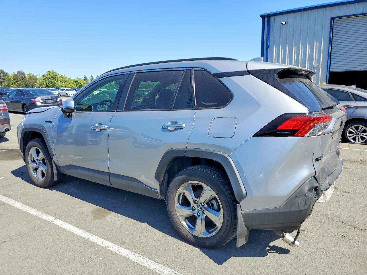 2019 TOYOTA RAV4 LIMITED photo 3