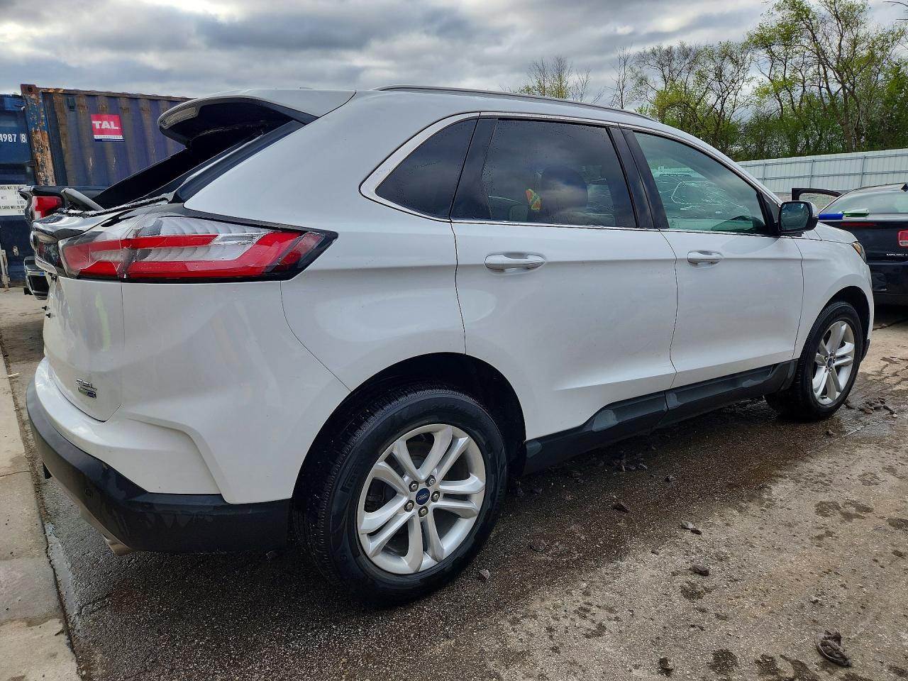 2019 FORD EDGE SEL photo 3