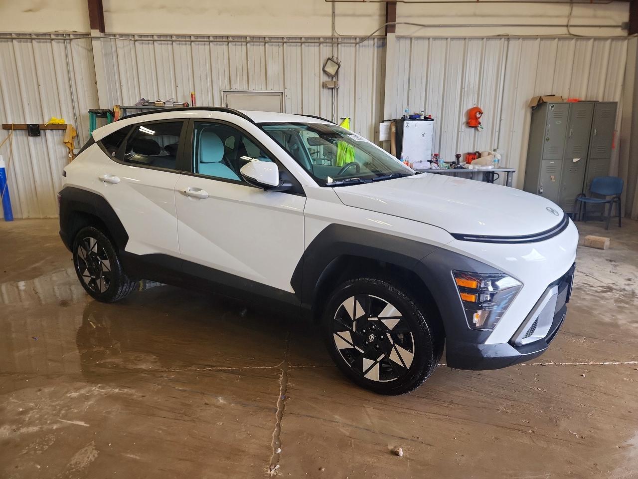 2024 HYUNDAI KONA SEL photo 10