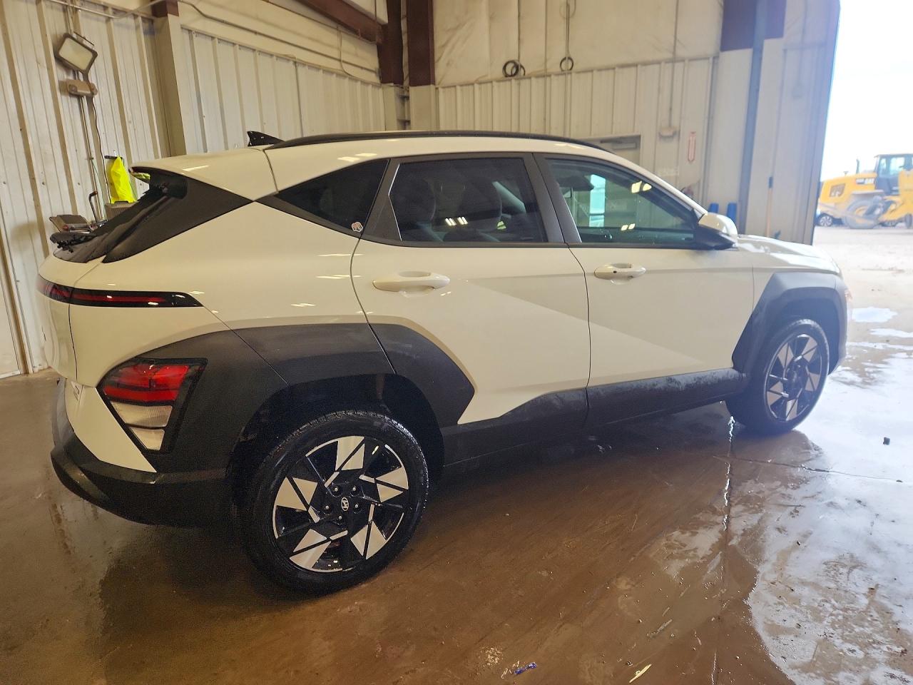2024 HYUNDAI KONA SEL photo 7