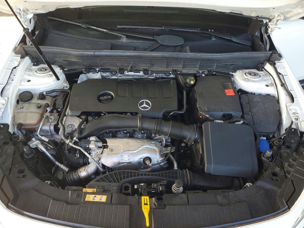 2021 MERCEDES-BENZ GLB 250 4MATIC photo 23